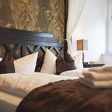 Bernstein Hotel 4*